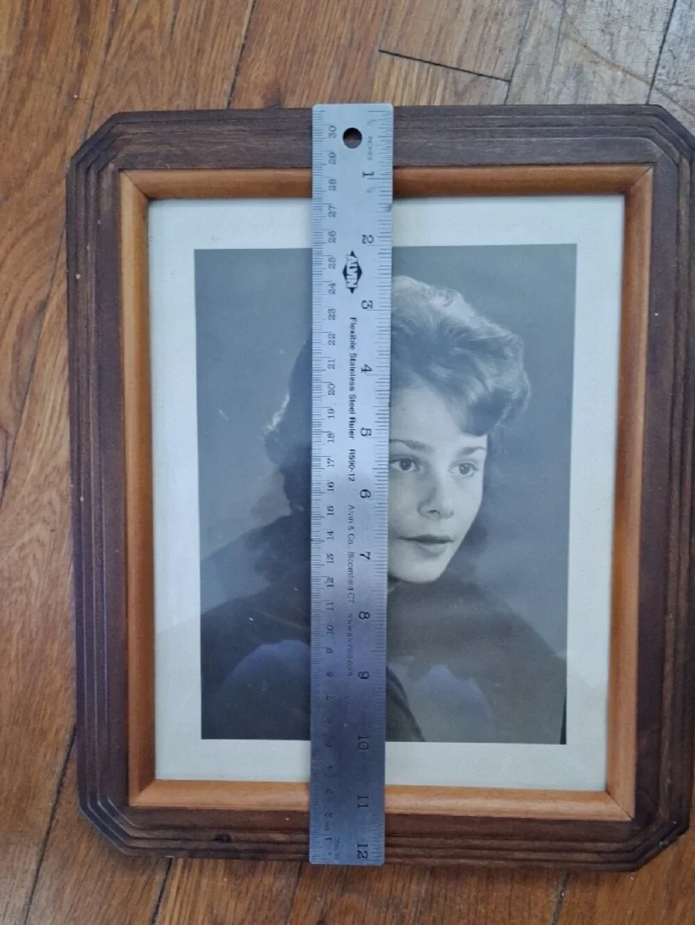 Classic Wooden Picture Frame in Dark Brown and Light Brown